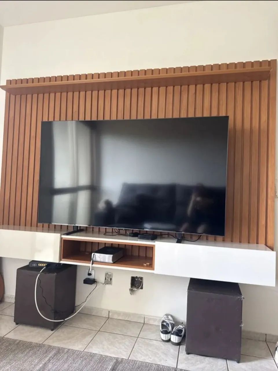 Televisão 9 - Foto 3