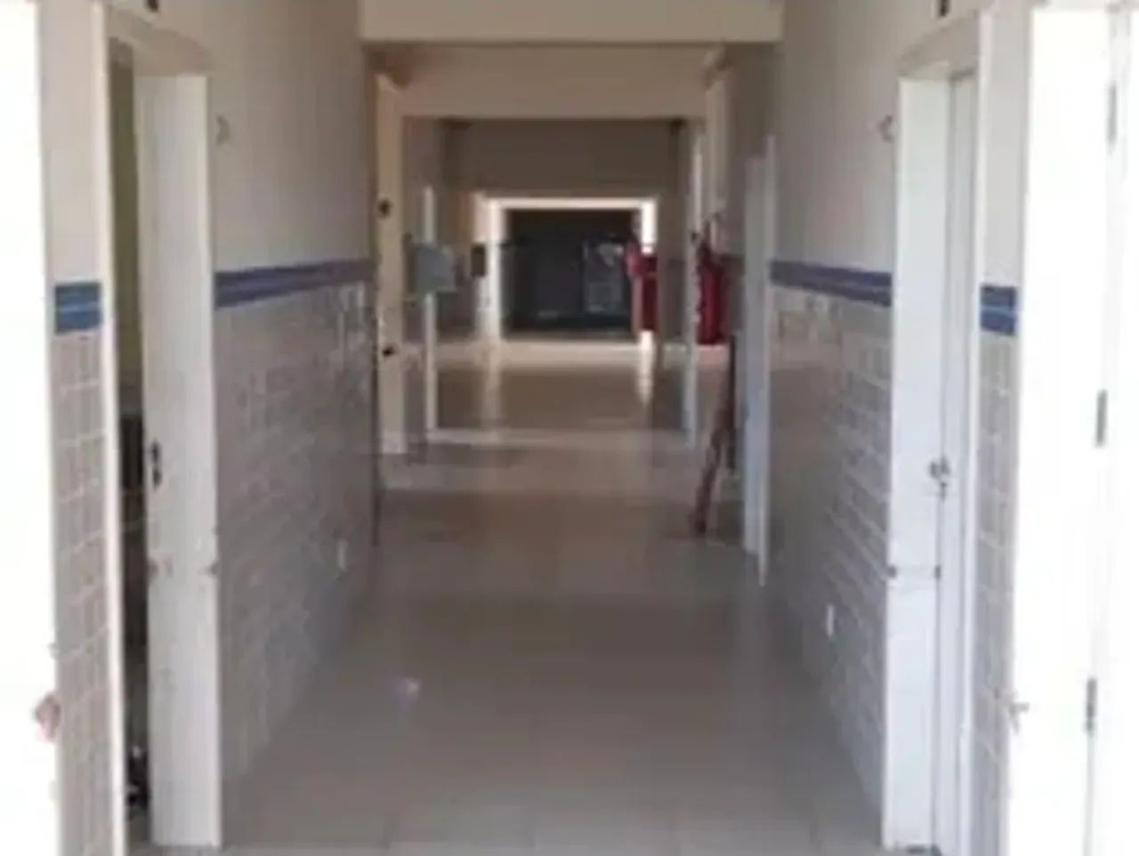 VENDO ou ALUGO - PRÉDIO COMERCIAL - Foto 4