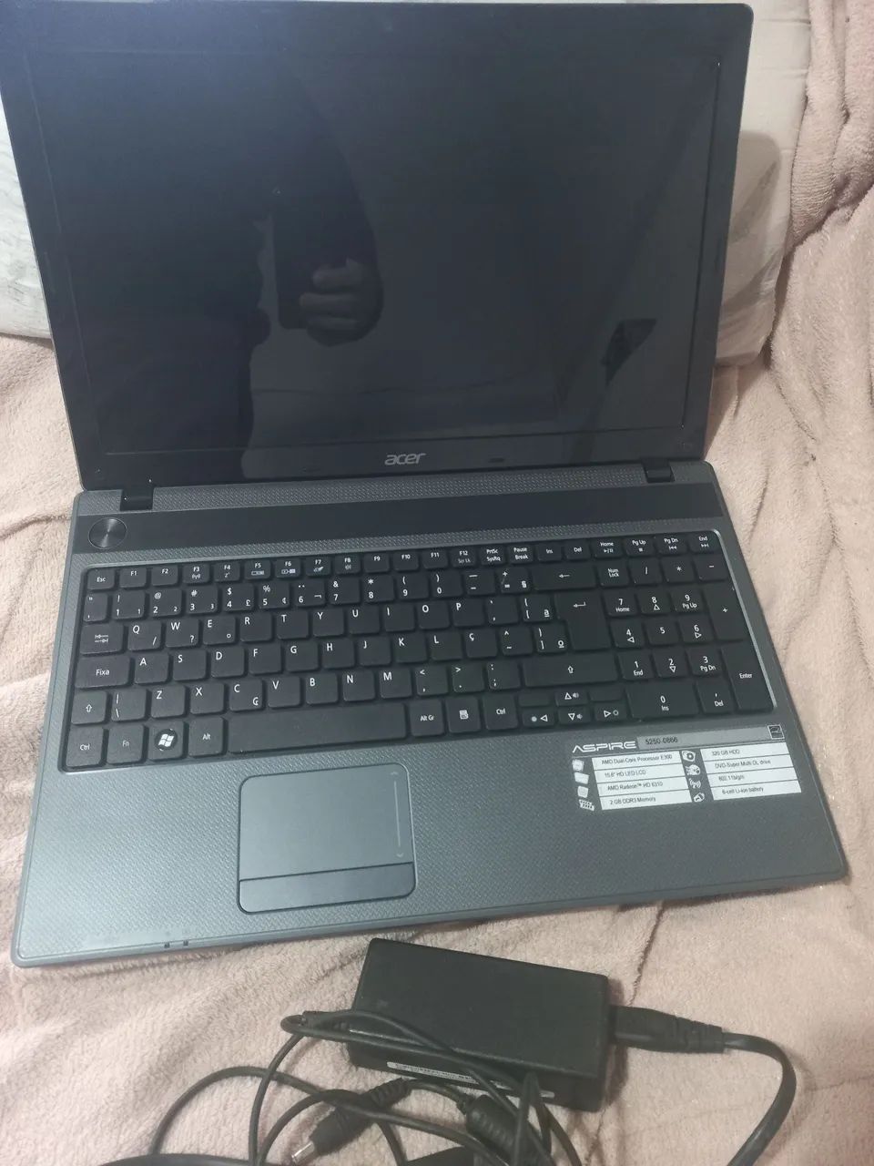 Notebook Dell Core i3 4GB 500HD Bateria Viciada Funciona Normal  - Foto 3