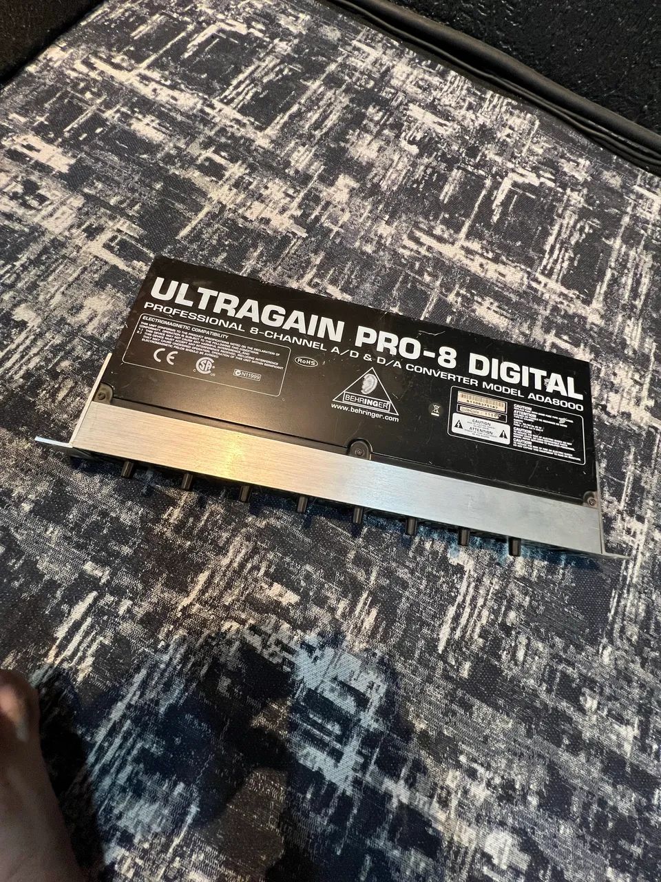 Behringer Ultragan Pro 8