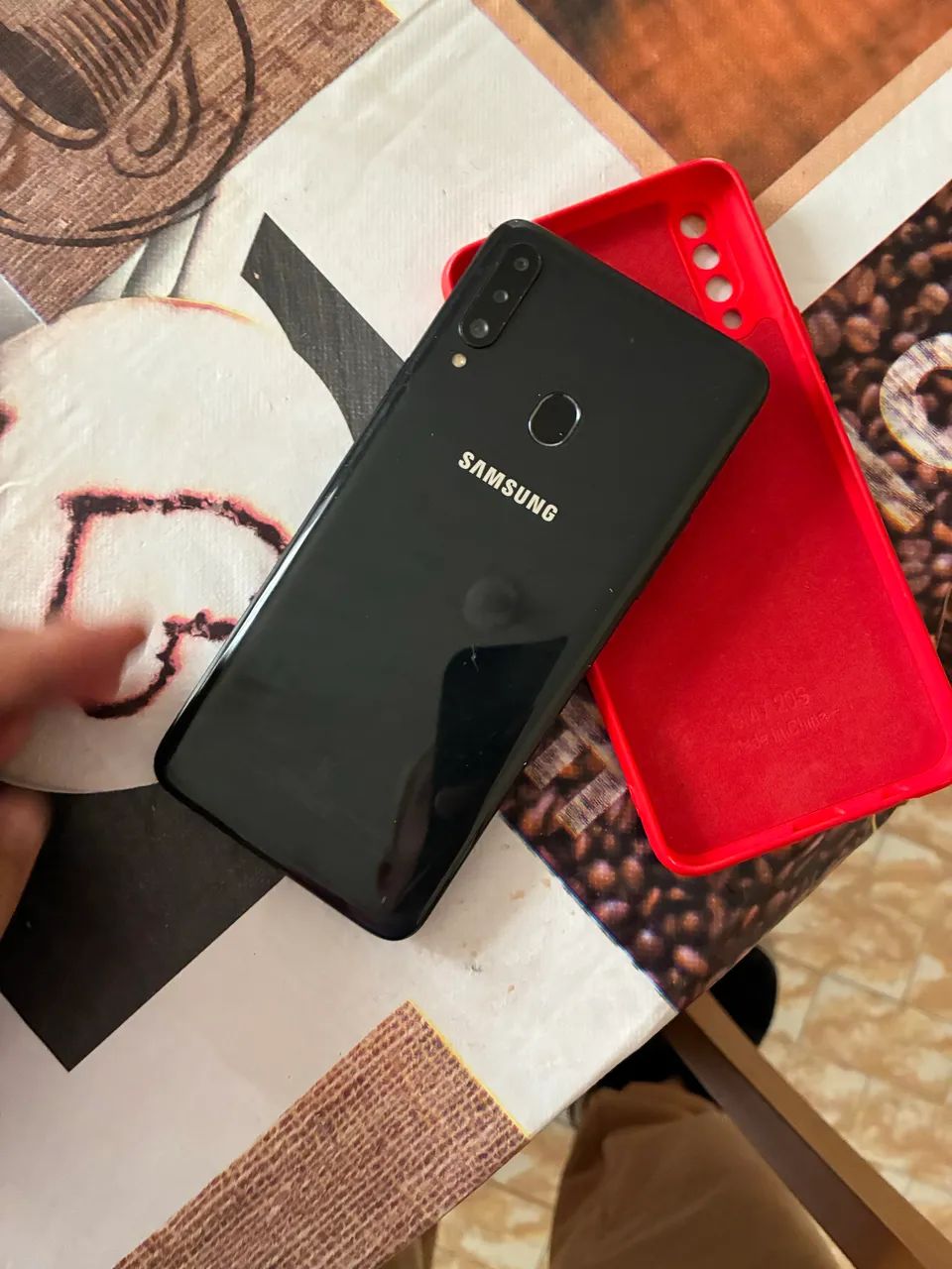 Samsung A20 - Foto 2