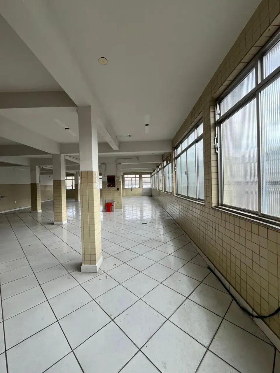 Aluga- se SOBRELOJA no centro de Duque de Caxias - Foto 3