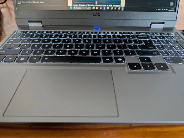 Notebook Lenovo LOQ com apenas 5 meses de uso - Foto 3