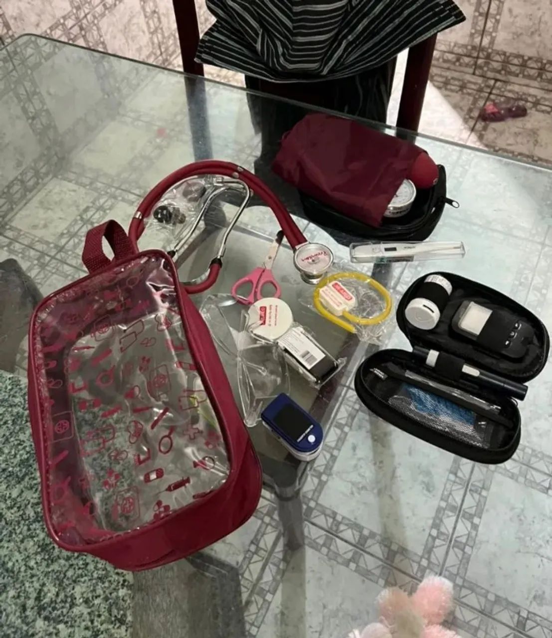 Kits de equipamentos de enfermagem JÁ É MENOR VALOR NOVO