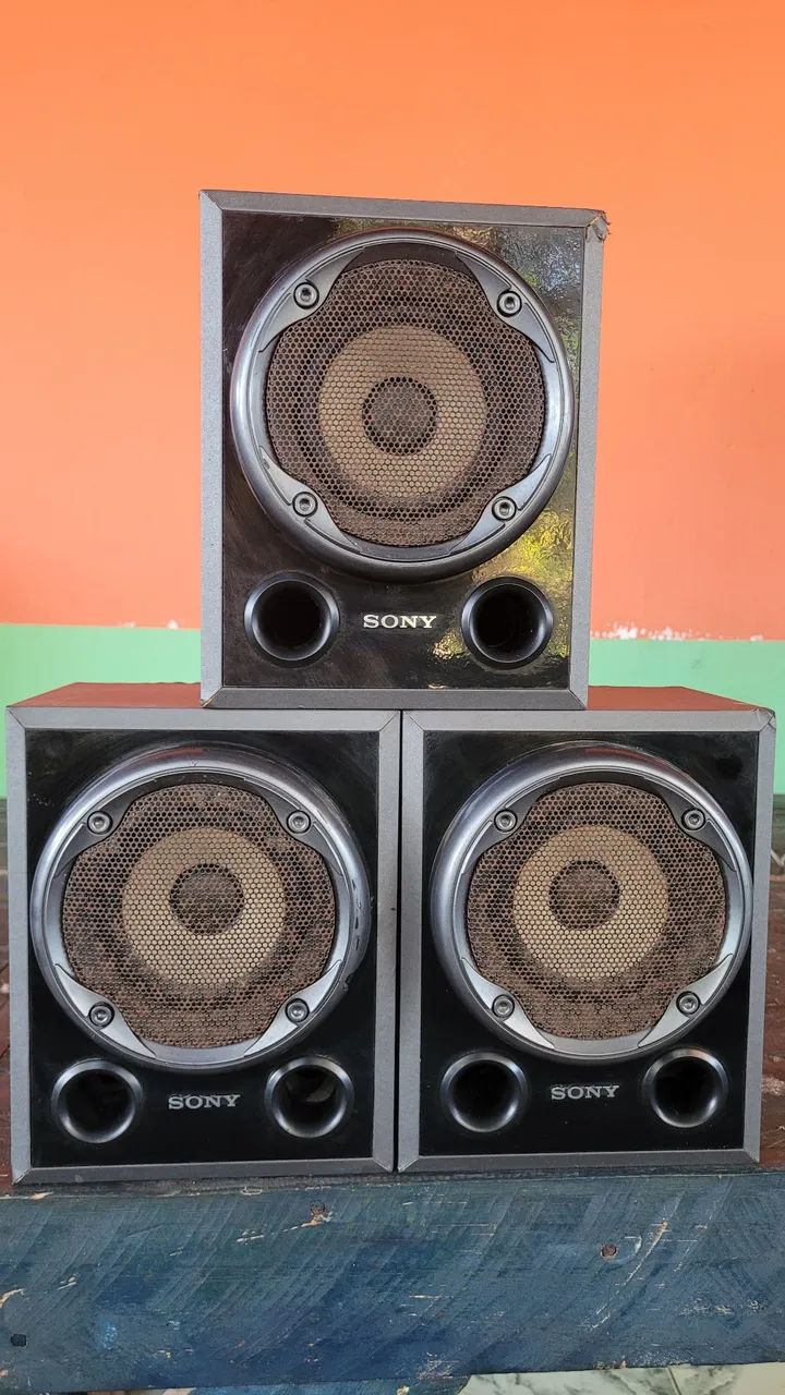 3 CAIXINHAS DE SOM SONY.