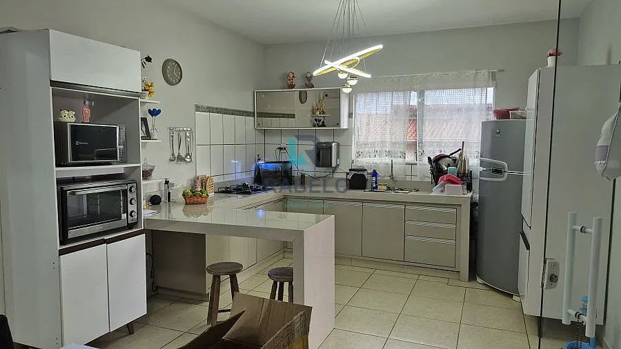 CASA ASSOBRADADA COM 2 QUARTOS NO INDUSTRIAL EM LORENA-SP
