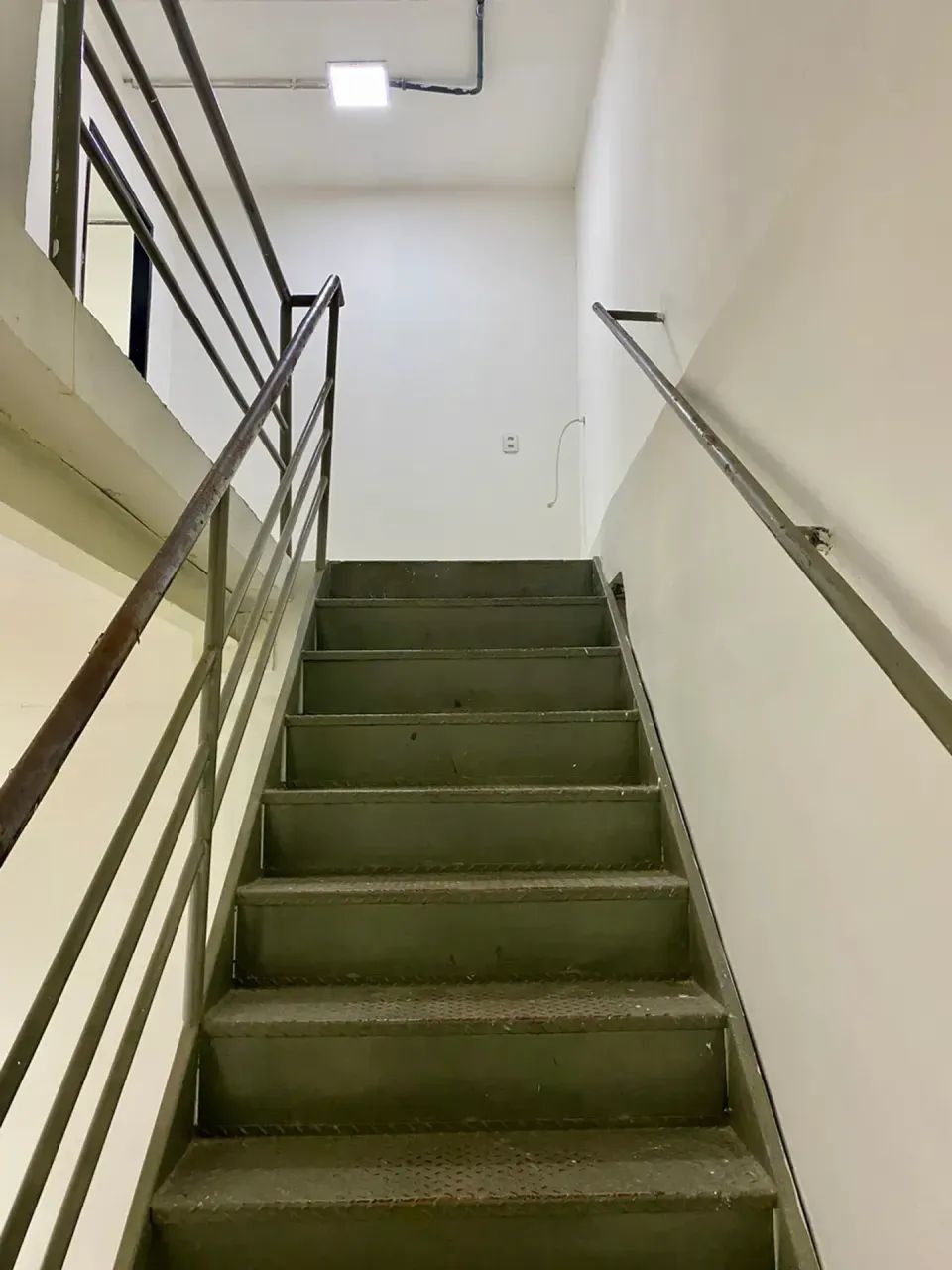 Imóvel comercial de esquina com 2 pavimentos - Foto 5