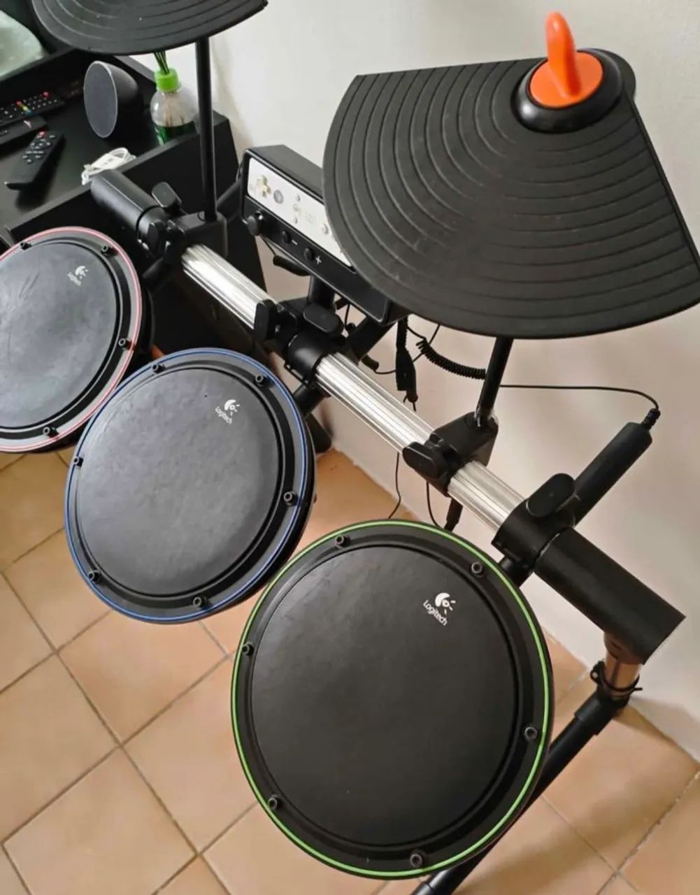 Bateria Guitar Hero Logitech wii - Foto 2