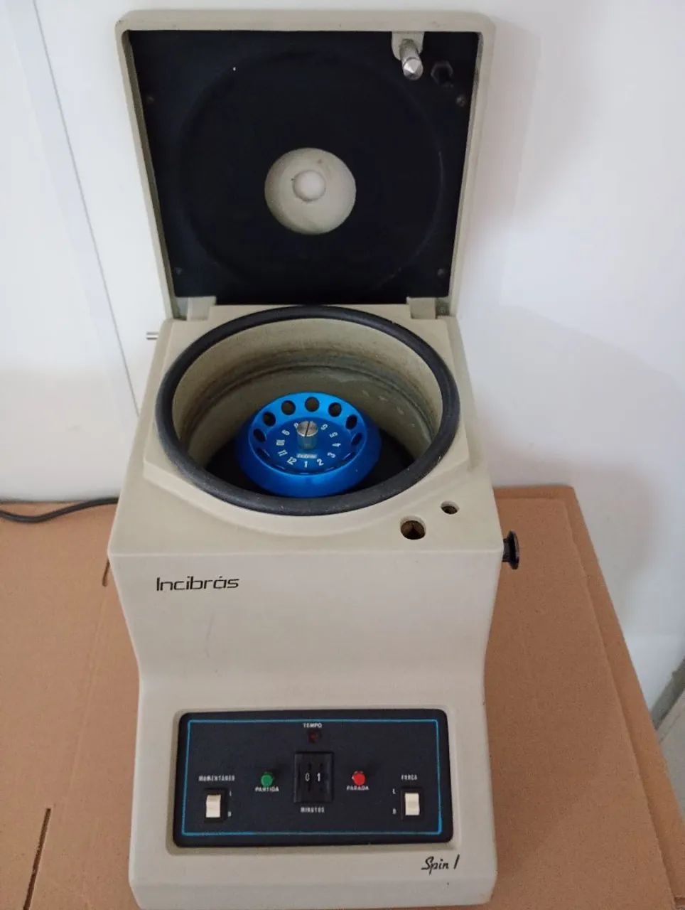 Centrífuga eppendorf incibras spin1