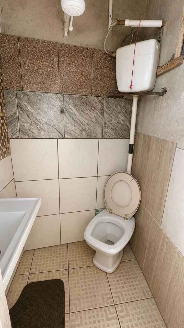 Vendo casa com dois pavimentos e entradas independentes. - Foto 3