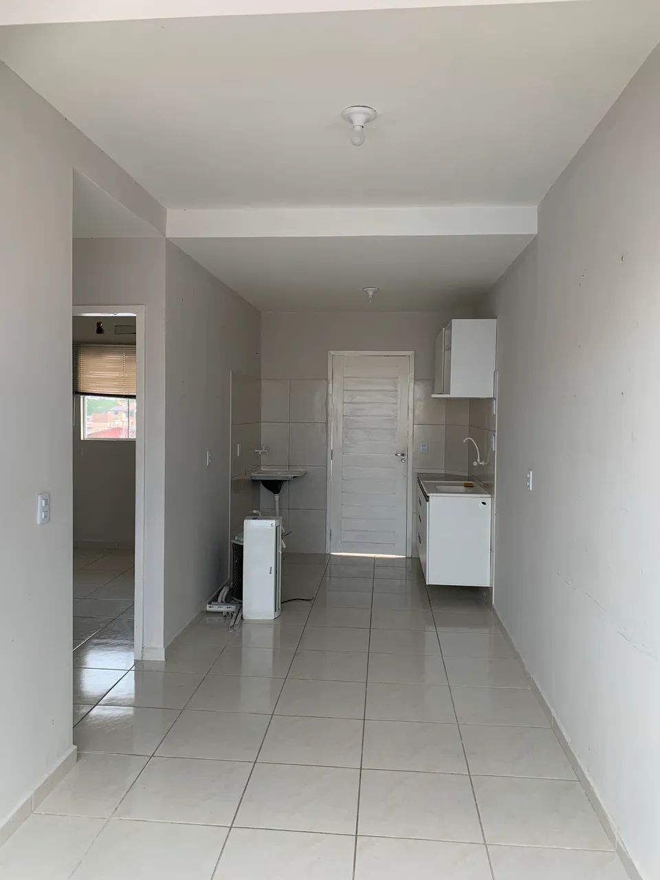 ALUGA-SE - KITNET/ AP-incluso:  condomínio, IPTU e internet  - Foto 5