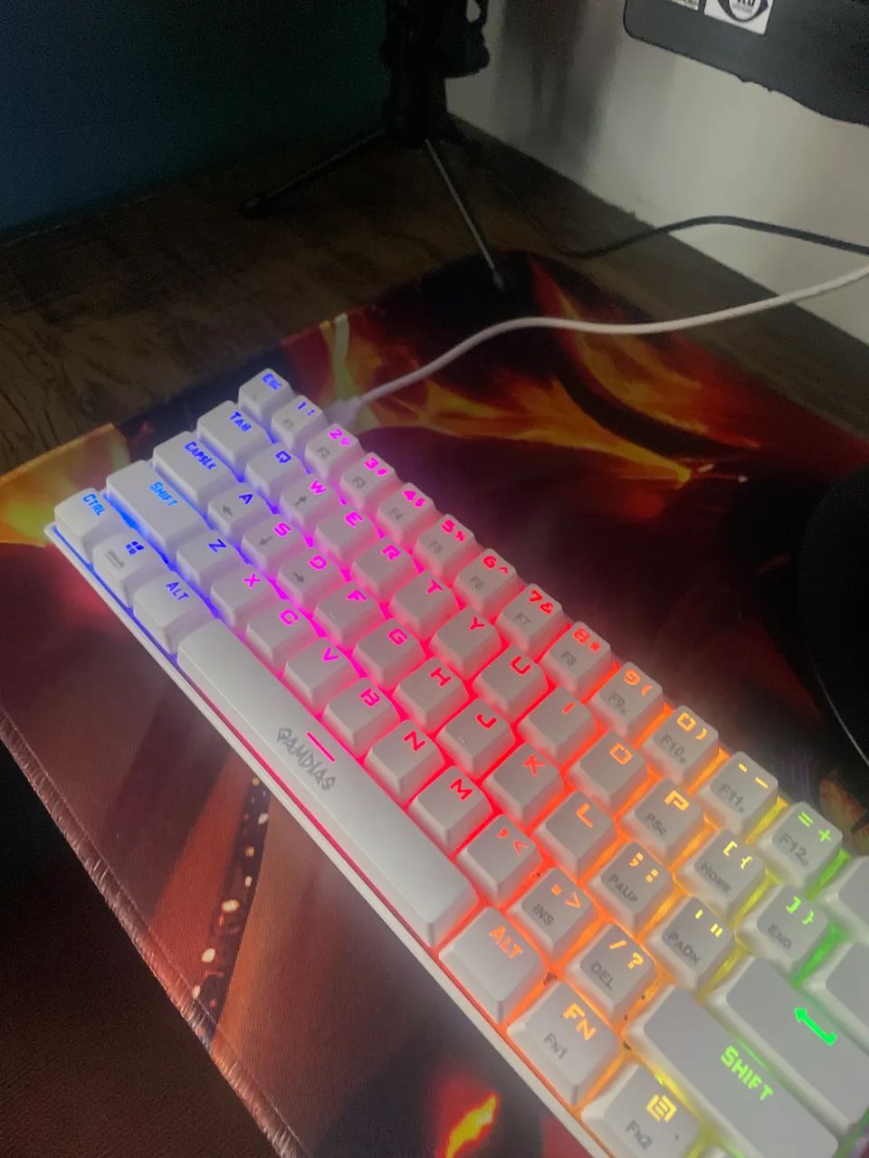 Teclado mecânico 60%