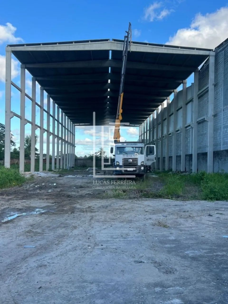 Galpão para aluguel com 1.500m² e 12m de pé direito