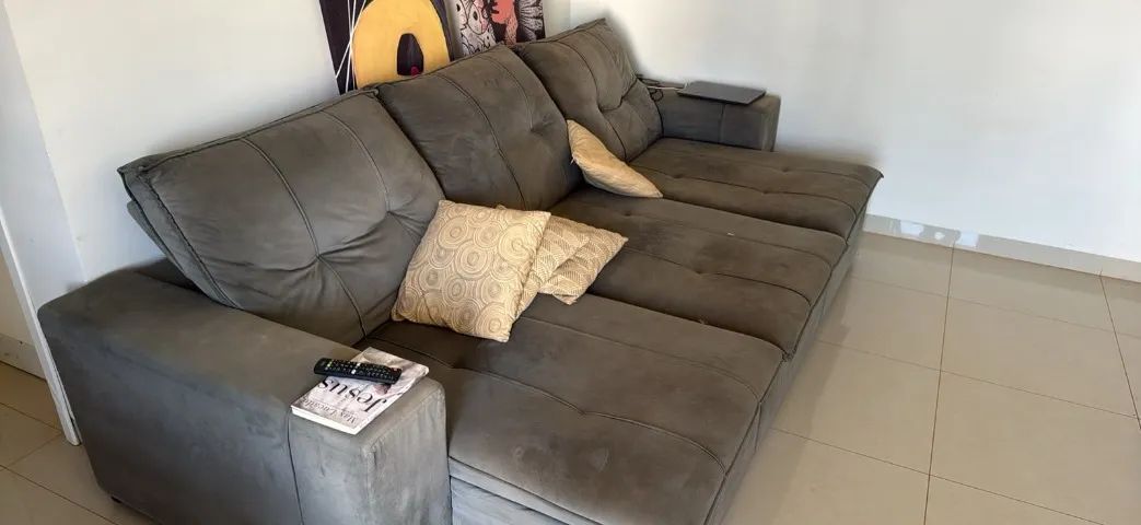 Sofa de 3 lugares cinza - Foto 2