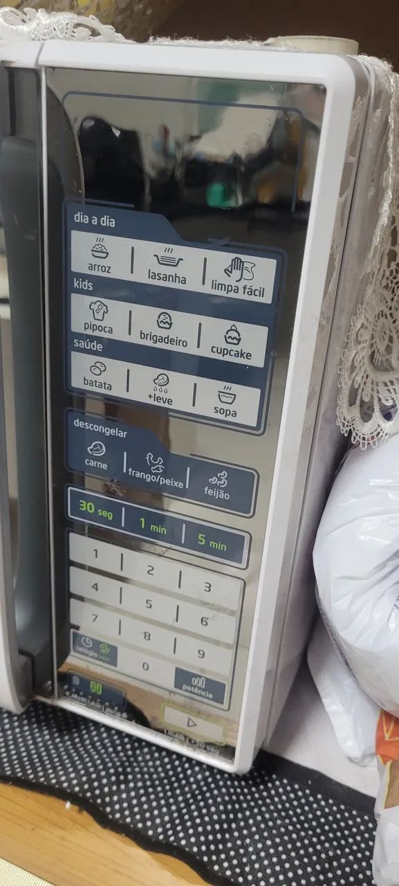 Microondas Midea 31L - Foto 3
