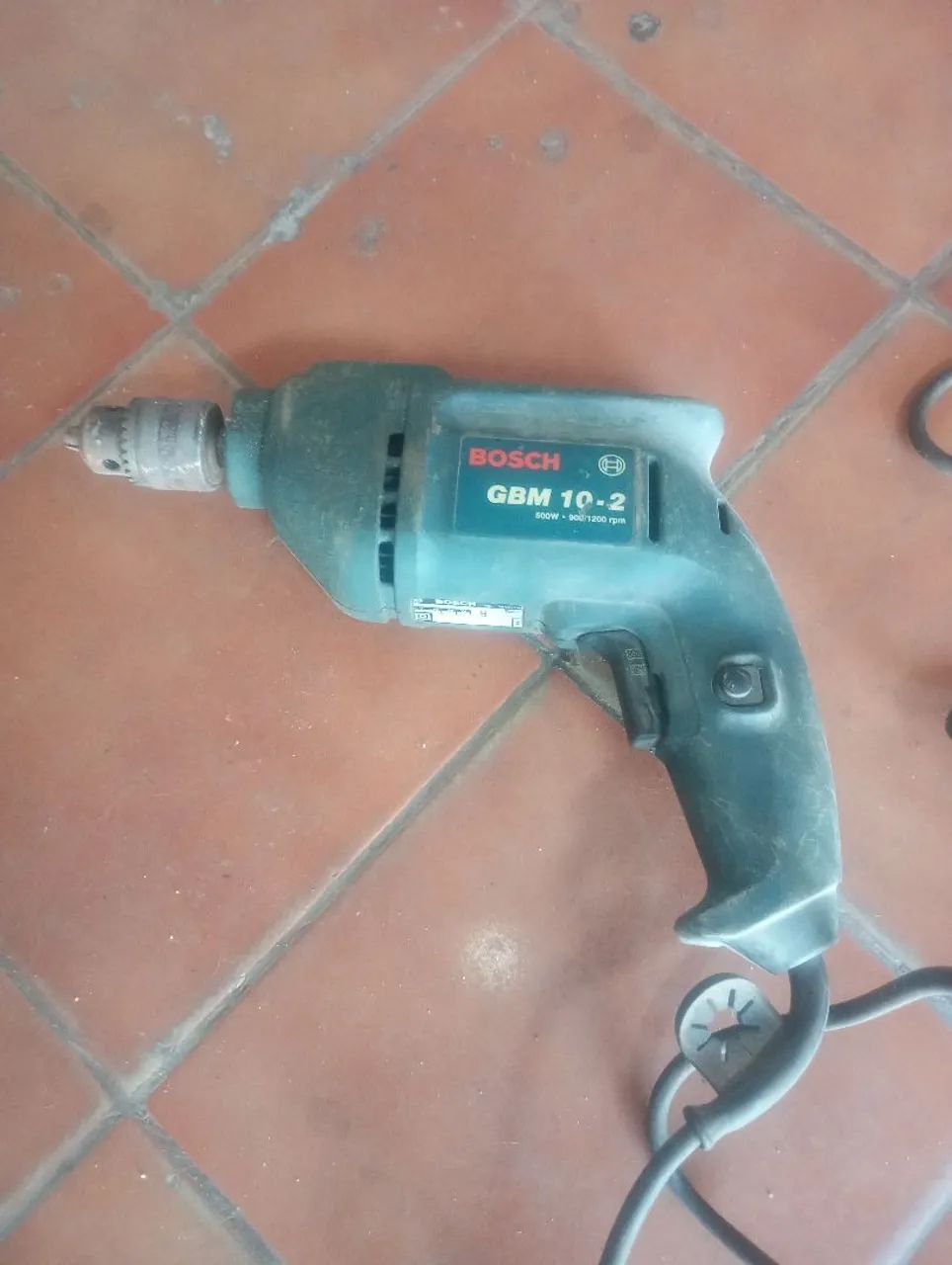Furadeira Bosch 500w voltagem 127v