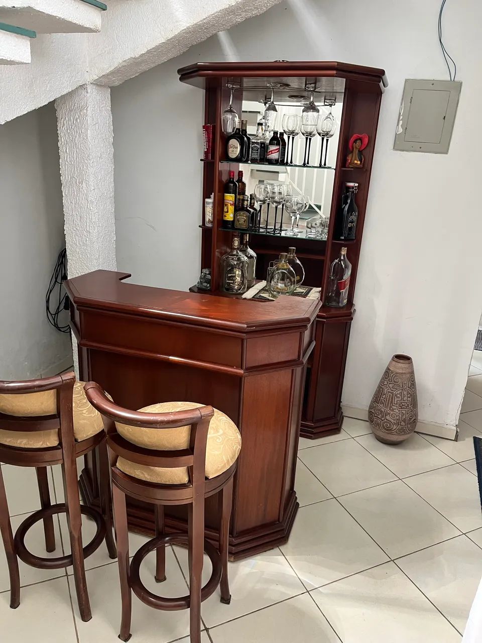 Barzinho Completo com Cadeiras - Excelente Estado - R$ 1.100 - Foto 4