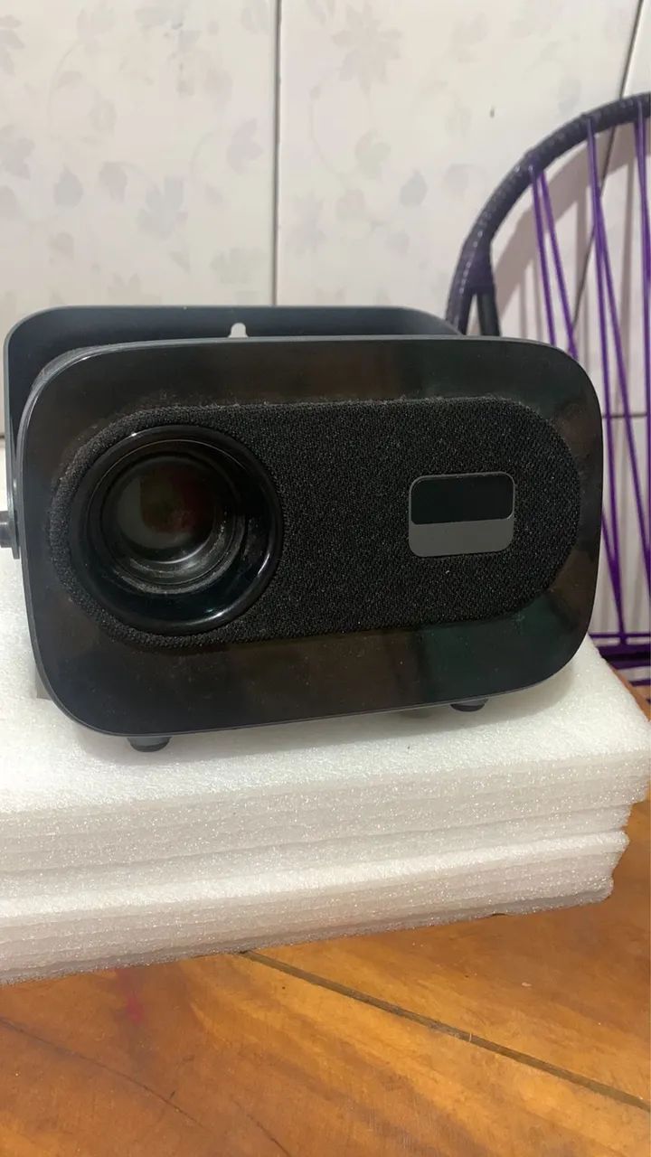 ? Projetor Smart A10 - Cinema 4K na Sua Casa! (Android TV & Wi-Fi 6)