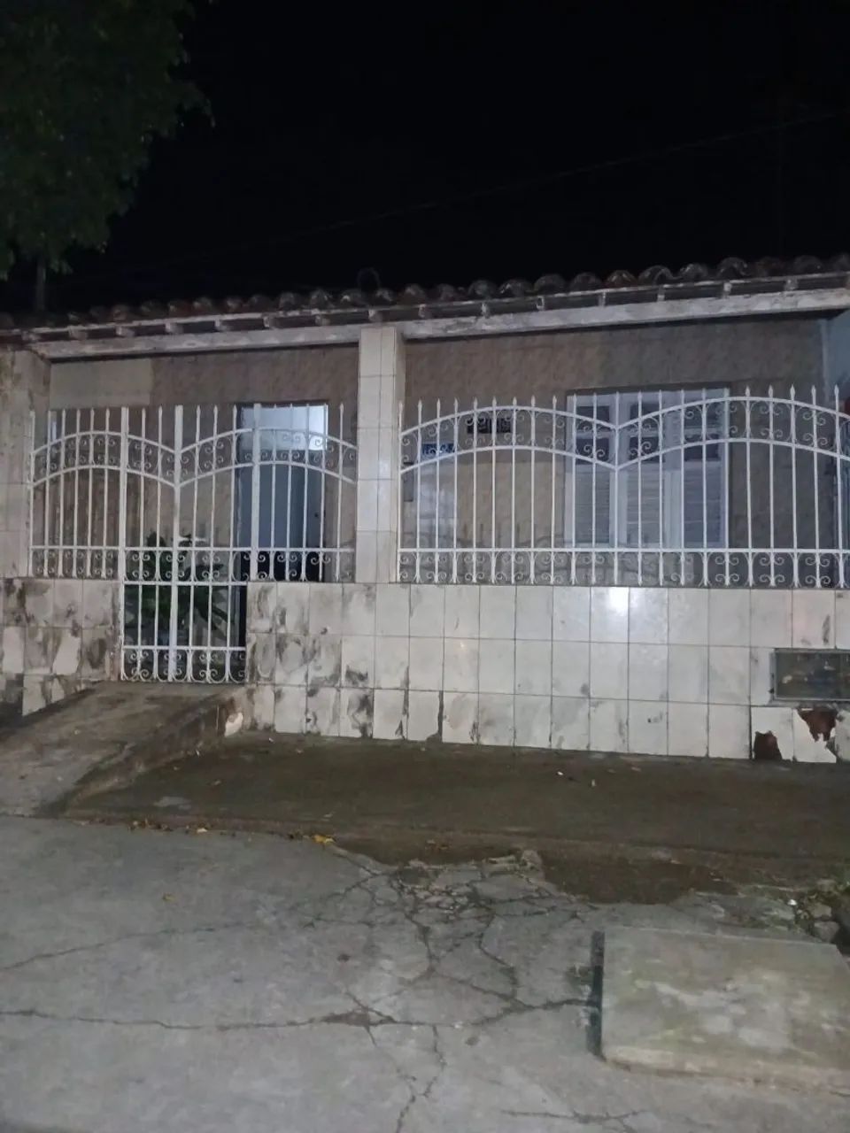 Casa a venda na Avenida Paulo Vasconcelos 