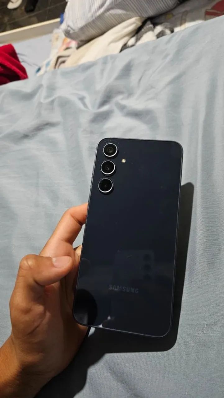 Celular Sansung Galaxy A35 5g  - Foto 3