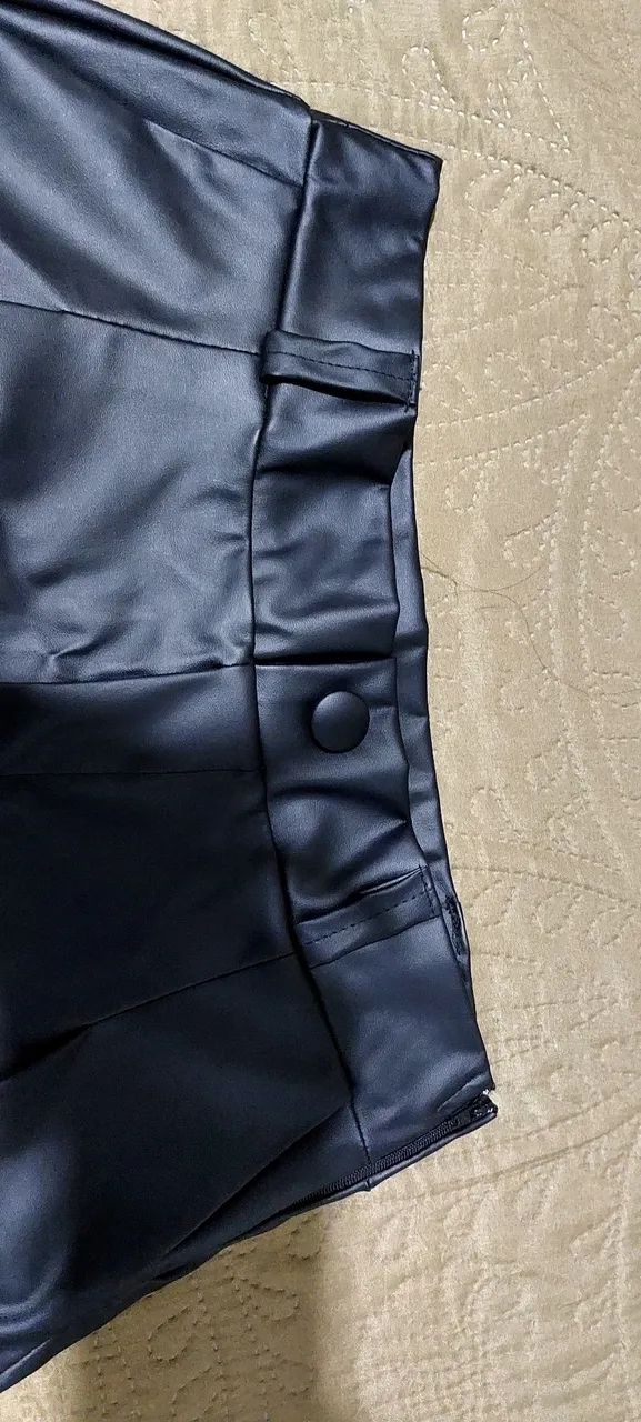 Short couro fake - Foto 2