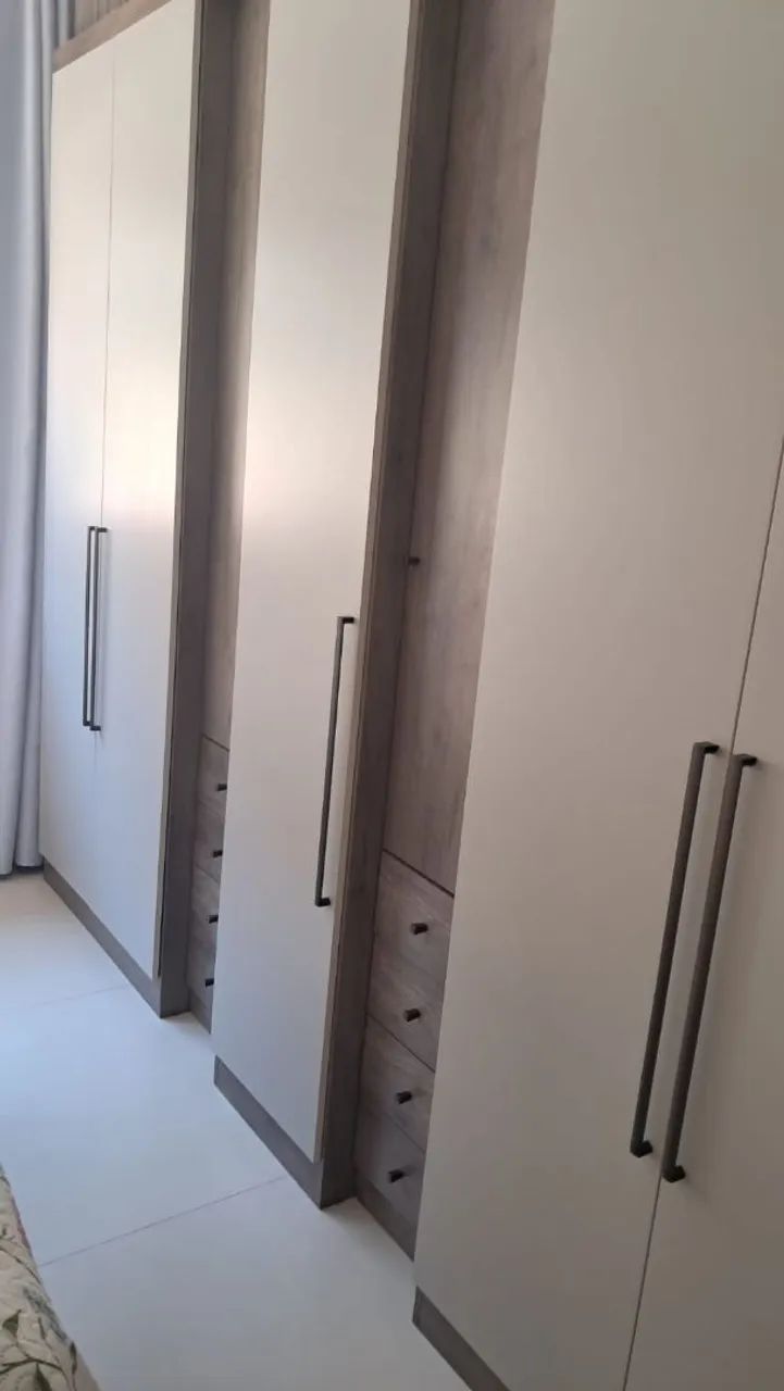 Vende Guarda roupa Casal.