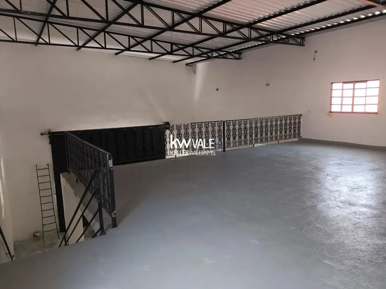 Galpão Comercial no Jardim São Dimas - Foto 2