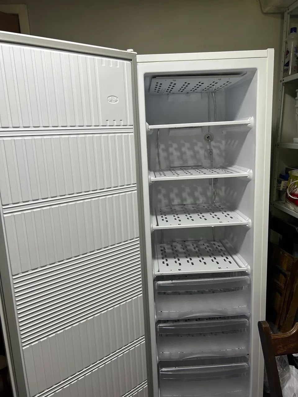 Freezer eletrolux 234 litros - Foto 2
