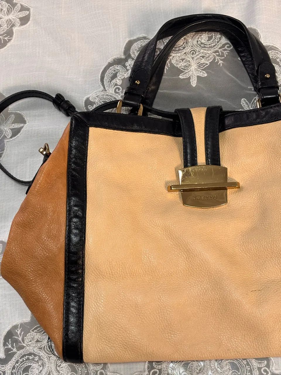 Bolsa de Ombro Couro Arezzo  - Foto 2