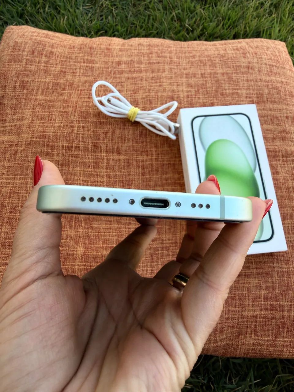 Celular iPhone 15  - Foto 4