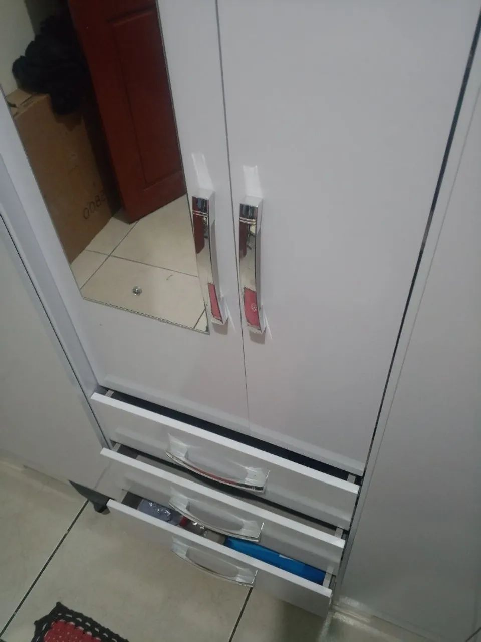 Guarda roupa 6 portas  - Foto 5