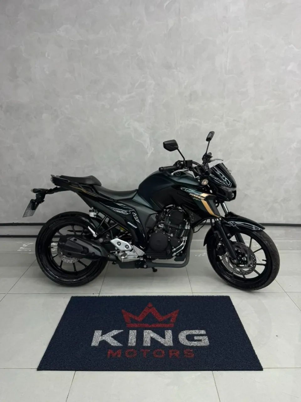 FZ25