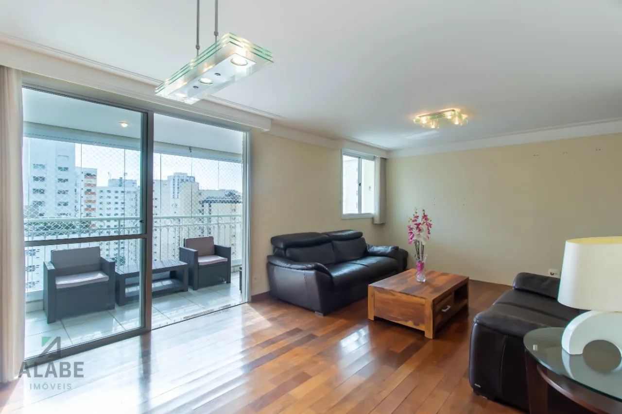 Apartamento para venda em Moema com 4 quartos, sendo 3 suítes, 143m² - Foto 4