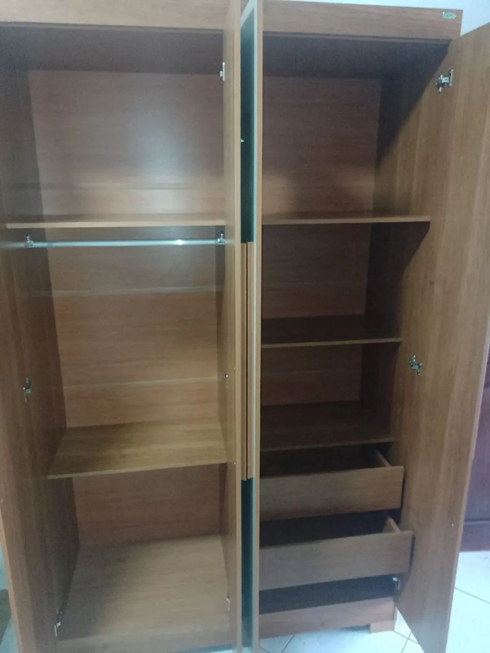 Guarda Roupas Novo  - Foto 4