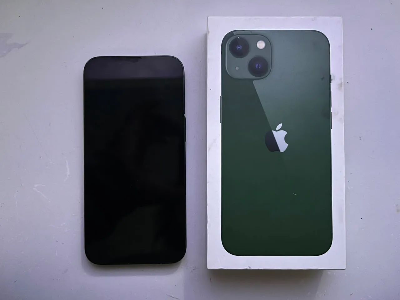 iPhone 13 verde