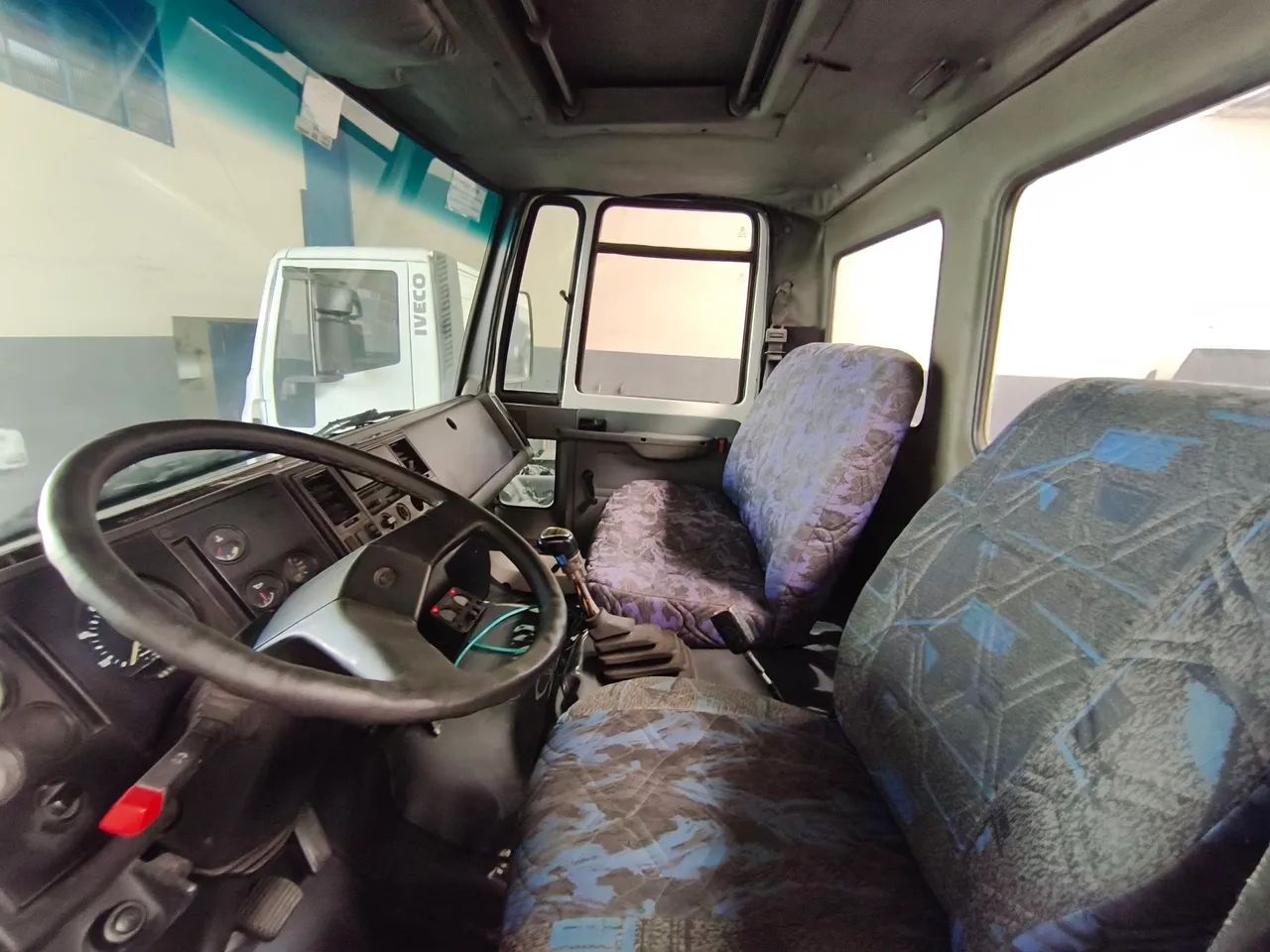 Ford Cargo 2425 6x4 ano 2000 único dono  - Foto 5