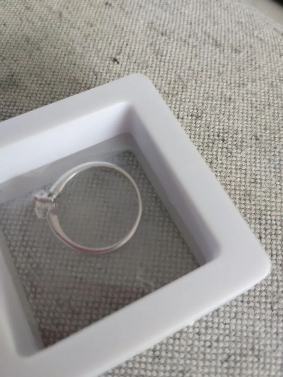 VENDO ANEL EM MOISSANITE MODELO CORAÇÃO  - Foto 5