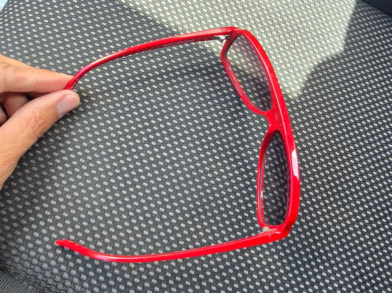 Oculos escuro evoke - Foto 2