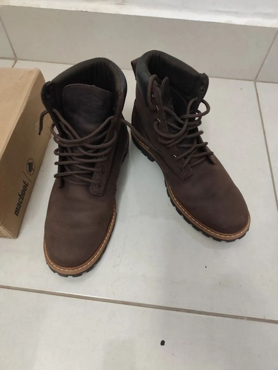 Bora Macboot N° 39