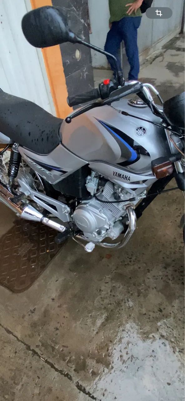 YBR 125 E - Foto 3