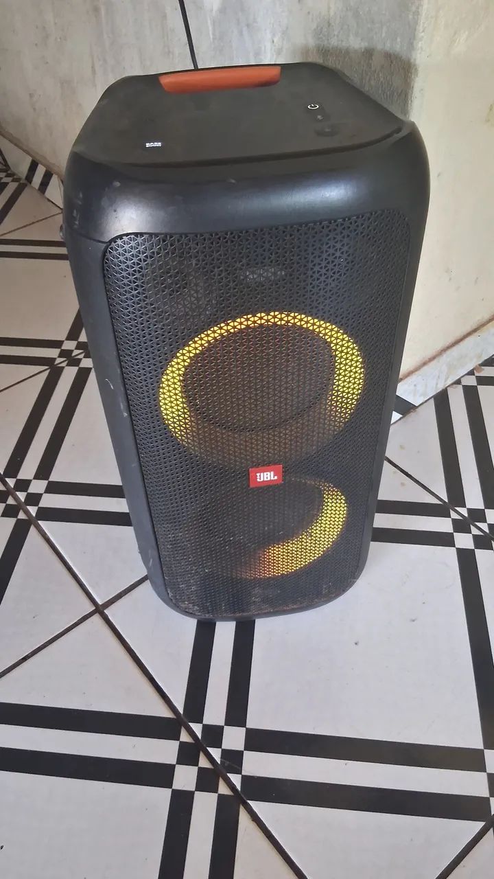 Vede-se caixa jbl partybox100  - Foto 2