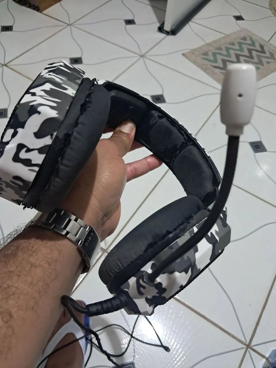 Vendo headset com defeito.