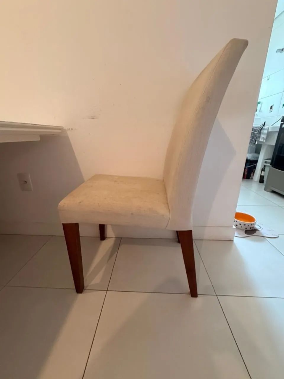 Mesa de jantar quadrada com 4 cadeiras - Foto 4