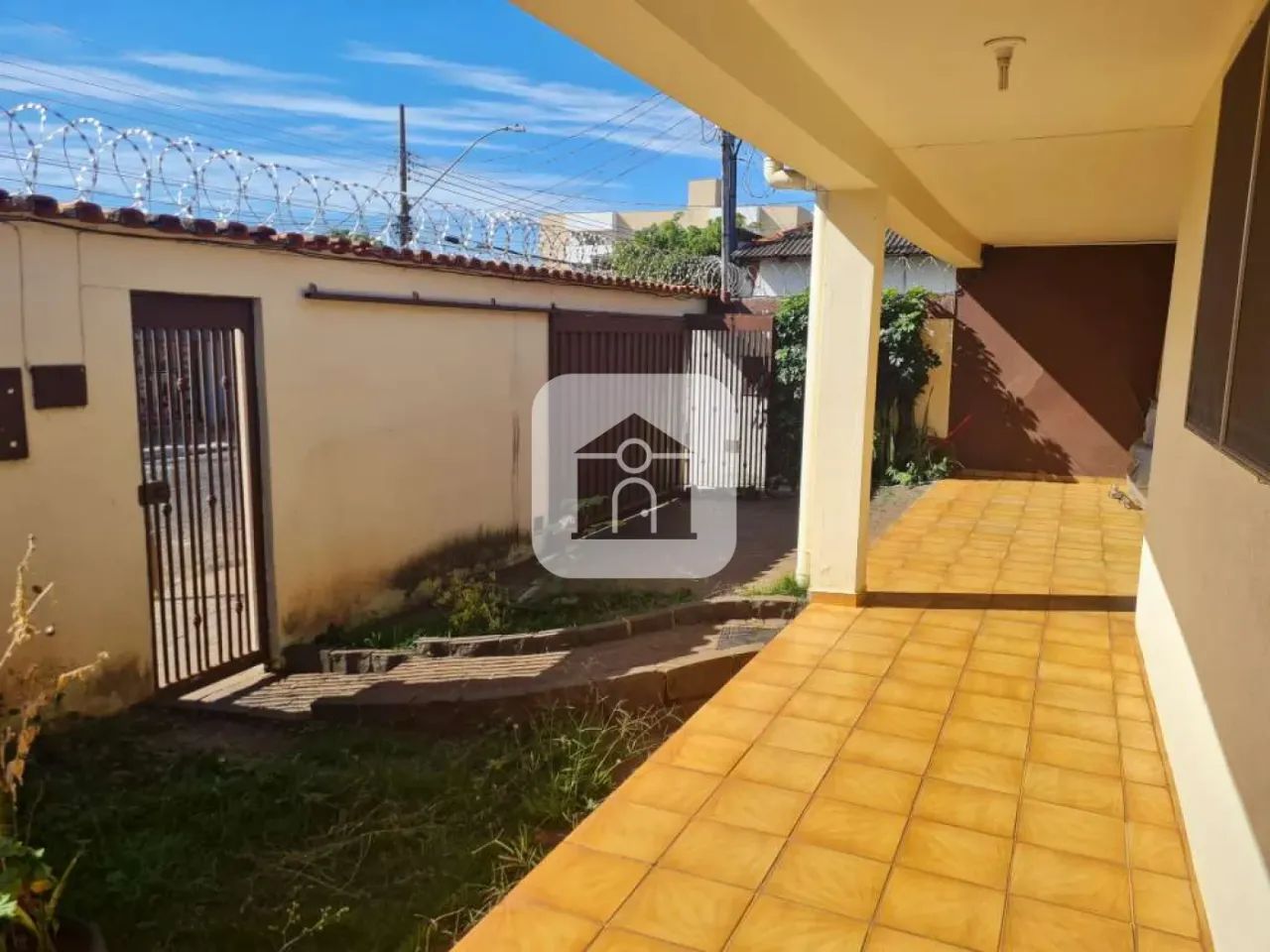 Casa á venda bairro Osvaldo Rezende - Foto 2