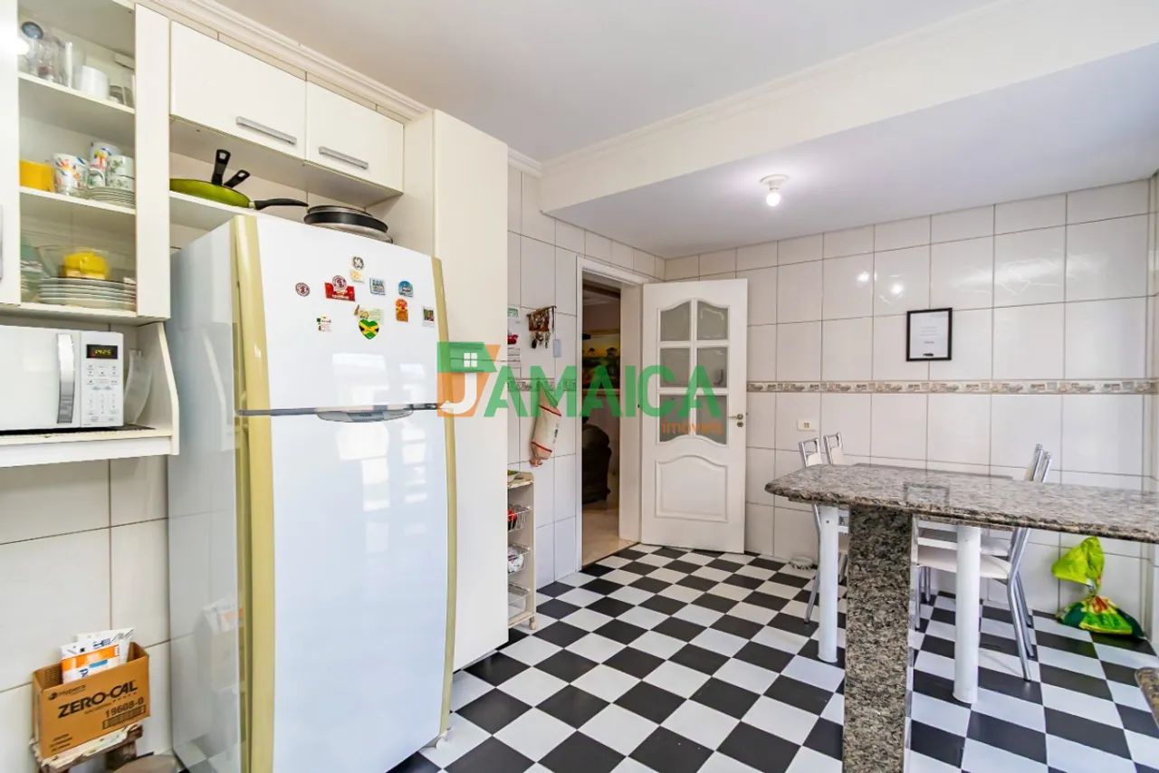 Casa à Venda - 161m², 4 Dormitórios com 1 suíte - Rua Egito, Cajuru - 5319 - Foto 4