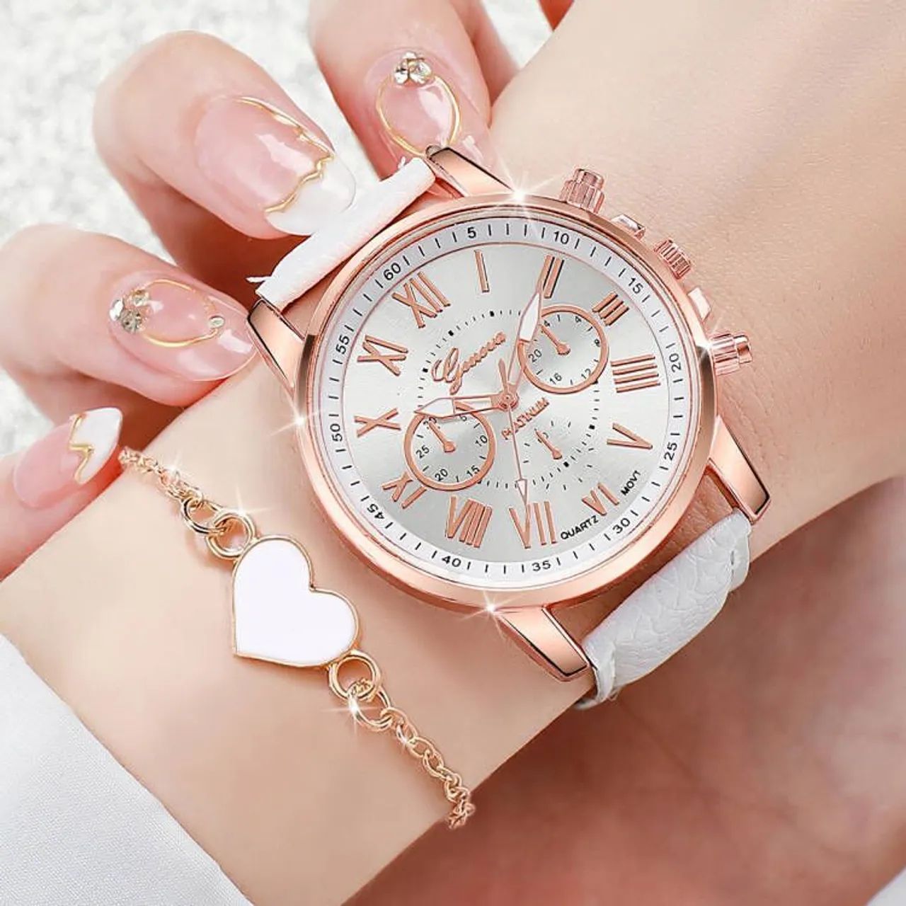 Relógio Feminino Pulseira Couro Sintético