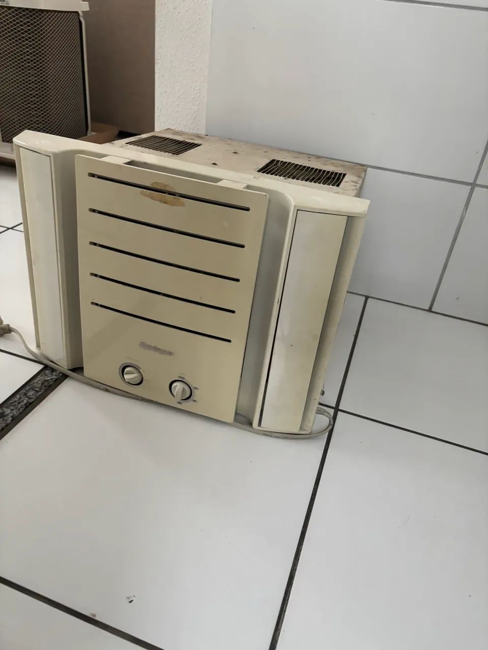 Ar condicionado de janela 127 volts  - Foto 3
