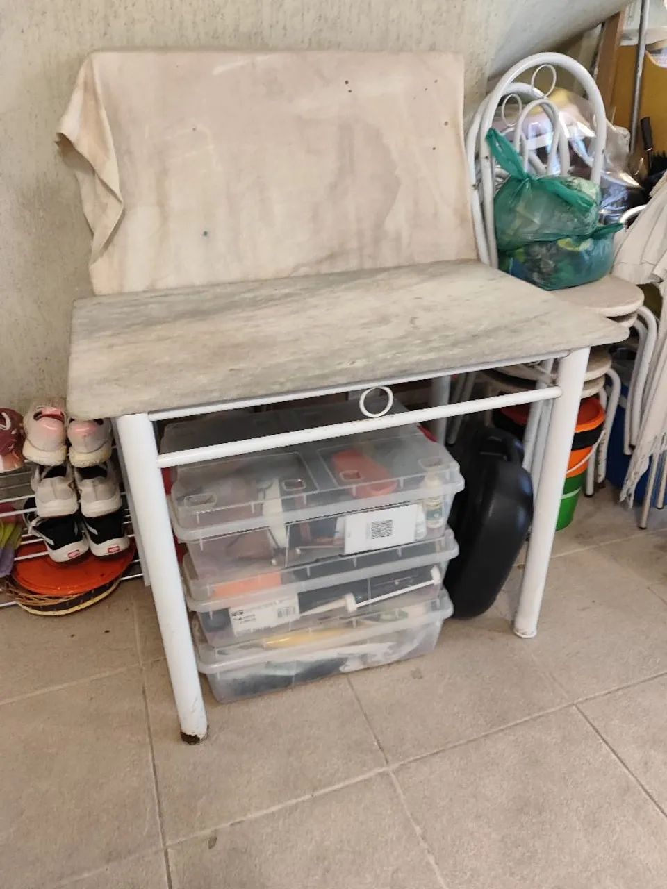 Conjunto Mesa com Tampo em Mármore + 4 Cadeiras - Compacto e Resistente - Foto 2