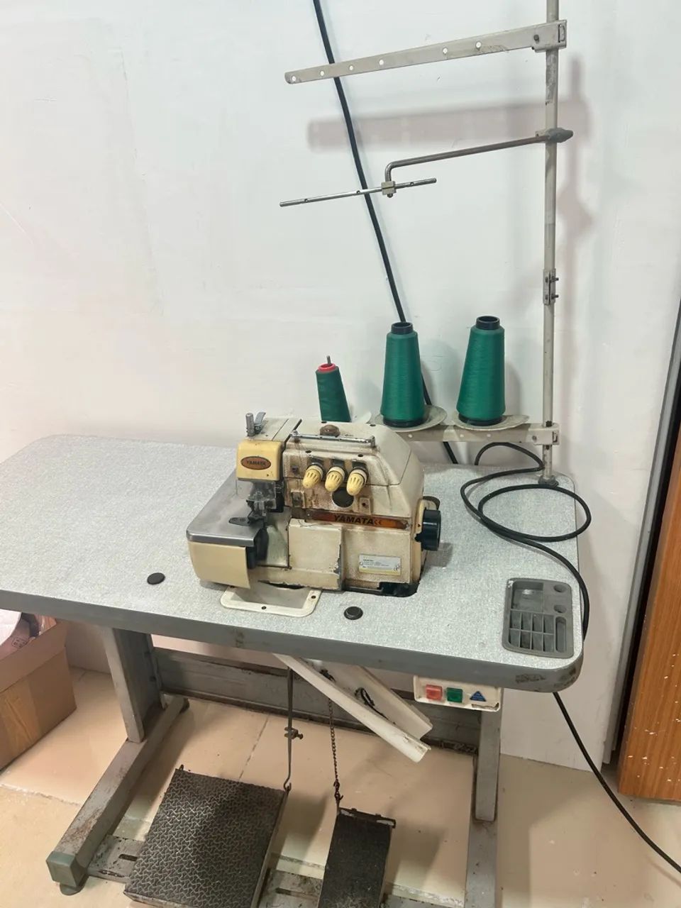 Máquina de costura  - Foto 3