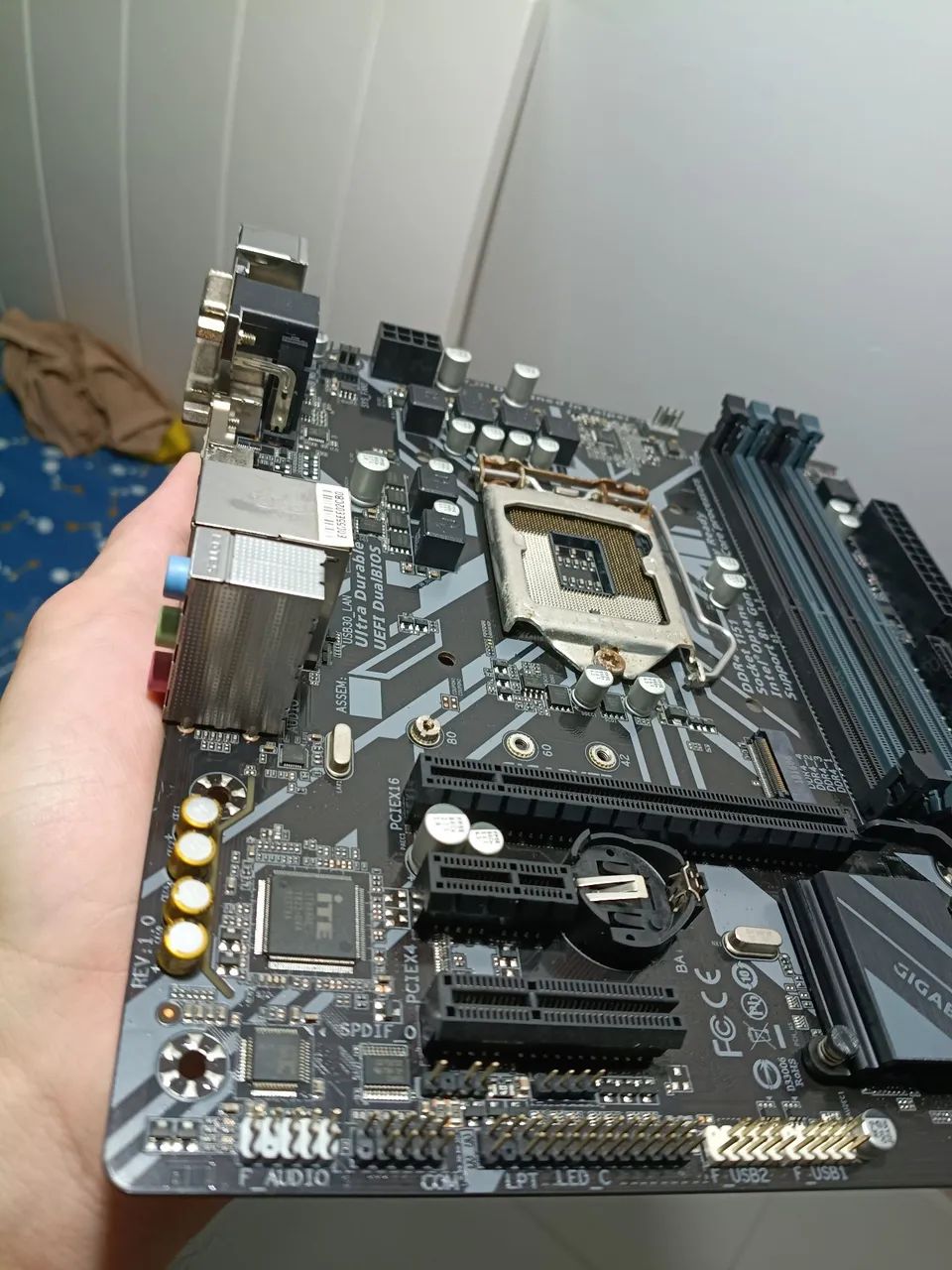 Placa-Mãe Gigabyte B360M DS3H - Foto 3